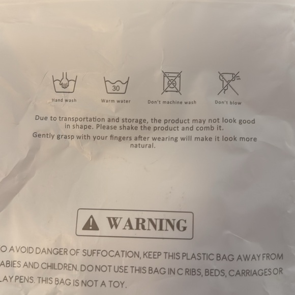 Bars far claw clip messy bun - Picture 3 of 4